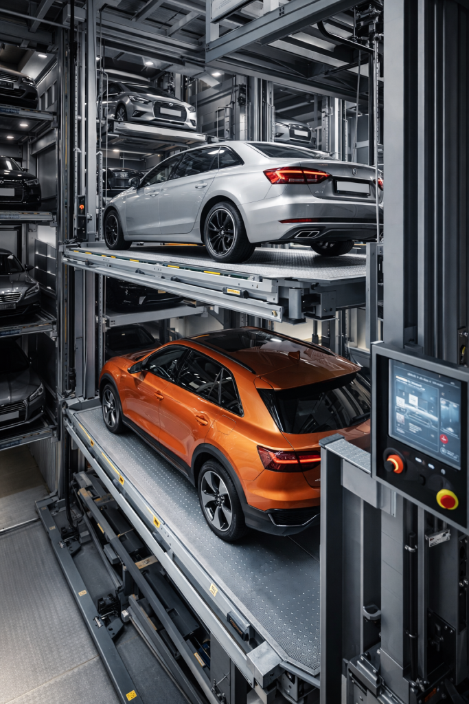 sistema moderno de elevadores para autos en México con estacionamiento vertical automatizado
