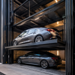 Instalación de elevadores para autos en México en estacionamiento vertical moderno